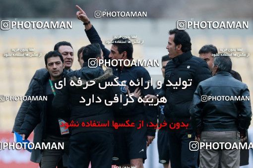 571123, Tehran, [*parameter:4*], لیگ برتر فوتبال ایران، Persian Gulf Cup، Week 21، Second Leg، Naft Tehran 0 v 0 Paykan on 2017/02/09 at Takhti Stadium
