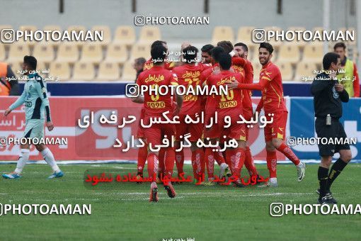 571824, Tehran, [*parameter:4*], لیگ برتر فوتبال ایران، Persian Gulf Cup، Week 21، Second Leg، Naft Tehran 0 v 0 Paykan on 2017/02/09 at Takhti Stadium