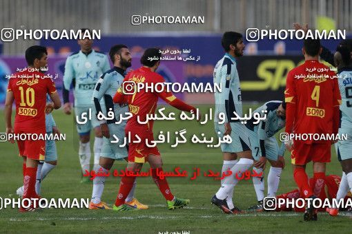 571589, Tehran, [*parameter:4*], لیگ برتر فوتبال ایران، Persian Gulf Cup، Week 21، Second Leg، Naft Tehran 0 v 0 Paykan on 2017/02/09 at Takhti Stadium