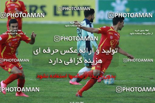571120, Tehran, [*parameter:4*], لیگ برتر فوتبال ایران، Persian Gulf Cup، Week 21، Second Leg، Naft Tehran 0 v 0 Paykan on 2017/02/09 at Takhti Stadium