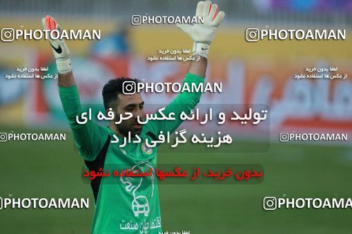 571967, Tehran, [*parameter:4*], لیگ برتر فوتبال ایران، Persian Gulf Cup، Week 21، Second Leg، Naft Tehran 0 v 0 Paykan on 2017/02/09 at Takhti Stadium