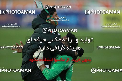 571759, Tehran, [*parameter:4*], لیگ برتر فوتبال ایران، Persian Gulf Cup، Week 21، Second Leg، Naft Tehran 0 v 0 Paykan on 2017/02/09 at Takhti Stadium