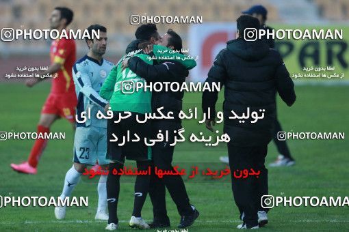 571464, Tehran, [*parameter:4*], لیگ برتر فوتبال ایران، Persian Gulf Cup، Week 21، Second Leg، Naft Tehran 0 v 0 Paykan on 2017/02/09 at Takhti Stadium