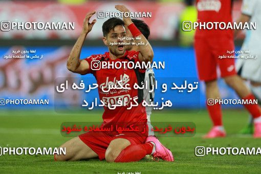 576389, Tehran, [*parameter:4*], لیگ برتر فوتبال ایران، Persian Gulf Cup، Week 26، Second Leg، Persepolis 0 v 0 Paykan on 2017/04/05 at Azadi Stadium
