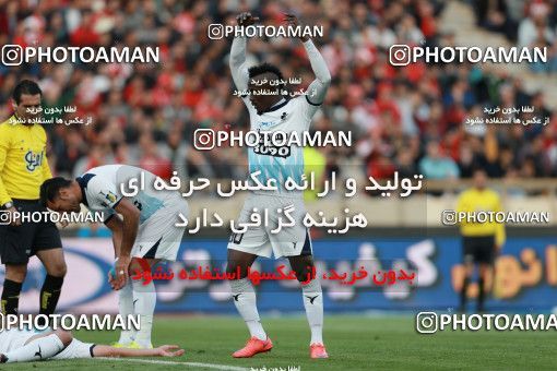 585740, Tehran, [*parameter:4*], لیگ برتر فوتبال ایران، Persian Gulf Cup، Week 26، Second Leg، Persepolis 0 v 0 Paykan on 2017/04/05 at Azadi Stadium