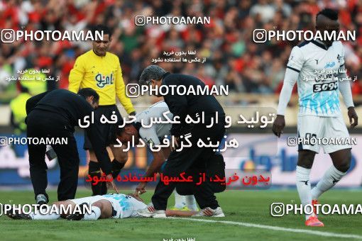 585674, Tehran, [*parameter:4*], لیگ برتر فوتبال ایران، Persian Gulf Cup، Week 26، Second Leg، Persepolis 0 v 0 Paykan on 2017/04/05 at Azadi Stadium