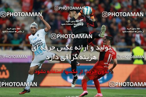 585839, Tehran, [*parameter:4*], لیگ برتر فوتبال ایران، Persian Gulf Cup، Week 26، Second Leg، Persepolis 0 v 0 Paykan on 2017/04/05 at Azadi Stadium