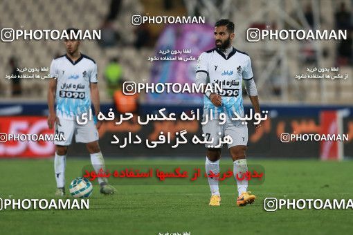 586178, Tehran, [*parameter:4*], لیگ برتر فوتبال ایران، Persian Gulf Cup، Week 26، Second Leg، Persepolis 0 v 0 Paykan on 2017/04/05 at Azadi Stadium