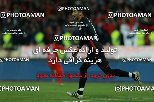586272, Tehran, [*parameter:4*], لیگ برتر فوتبال ایران، Persian Gulf Cup، Week 26، Second Leg، Persepolis 0 v 0 Paykan on 2017/04/05 at Azadi Stadium
