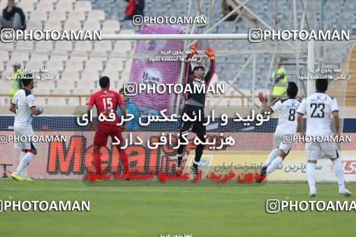 576724, Tehran, [*parameter:4*], لیگ برتر فوتبال ایران، Persian Gulf Cup، Week 26، Second Leg، Persepolis 0 v 0 Paykan on 2017/04/05 at Azadi Stadium