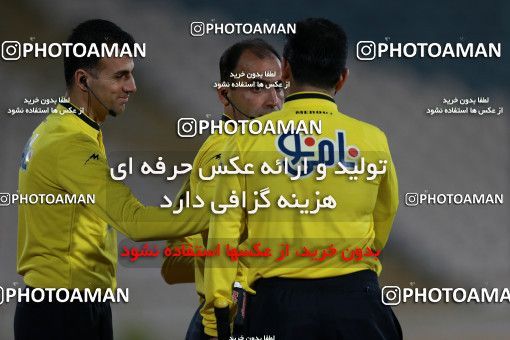 587001, Tehran, [*parameter:4*], لیگ برتر فوتبال ایران، Persian Gulf Cup، Week 25، Second Leg، Esteghlal 0 v 0 Foulad Khouzestan on 2017/04/01 at Azadi Stadium