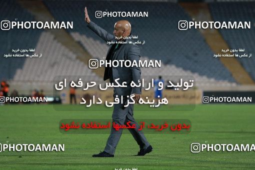 586568, Tehran, [*parameter:4*], لیگ برتر فوتبال ایران، Persian Gulf Cup، Week 25، Second Leg، Esteghlal 0 v 0 Foulad Khouzestan on 2017/04/01 at Azadi Stadium