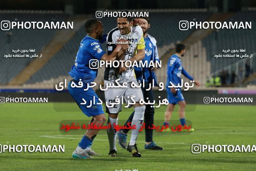 586910, Tehran, [*parameter:4*], لیگ برتر فوتبال ایران، Persian Gulf Cup، Week 25، Second Leg، Esteghlal 0 v 0 Foulad Khouzestan on 2017/04/01 at Azadi Stadium