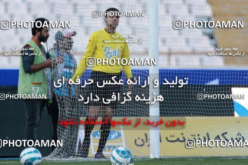 586714, Tehran, [*parameter:4*], لیگ برتر فوتبال ایران، Persian Gulf Cup، Week 25، Second Leg، Esteghlal 0 v 0 Foulad Khouzestan on 2017/04/01 at Azadi Stadium