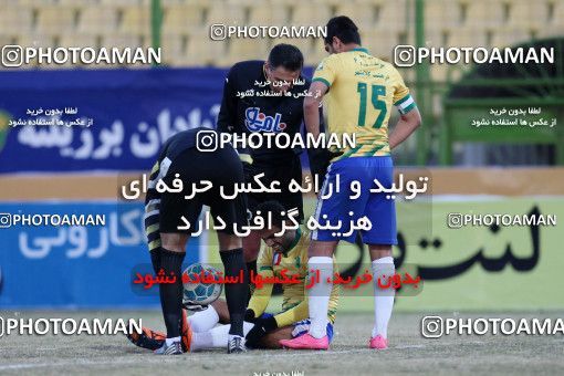 581878, Abadan, [*parameter:4*], لیگ برتر فوتبال ایران، Persian Gulf Cup، Week 20، Second Leg، Sanat Naft Abadan 0 v 0 Naft Tehran on 2017/02/03 at Takhti Stadium Abadan