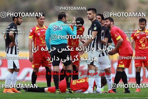 594768, Tehran, [*parameter:4*], لیگ برتر فوتبال ایران، Persian Gulf Cup، Week 25، Second Leg، Naft Tehran 1 v 1 Siah Jamegan on 2017/03/31 at Takhti Stadium