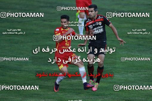 595859, Tehran, [*parameter:4*], لیگ برتر فوتبال ایران، Persian Gulf Cup، Week 27، Second Leg، Naft Tehran 2 v 2 Foulad Khouzestan on 2017/04/14 at Takhti Stadium