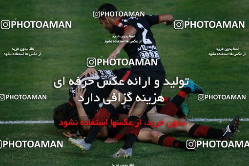 595940, Tehran, [*parameter:4*], لیگ برتر فوتبال ایران، Persian Gulf Cup، Week 27، Second Leg، Naft Tehran 2 v 2 Foulad Khouzestan on 2017/04/14 at Takhti Stadium