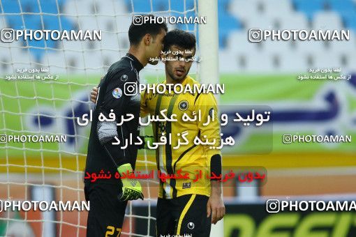 610941, Isfahan, [*parameter:4*], لیگ برتر فوتبال ایران، Persian Gulf Cup، Week 23، Second Leg، Sepahan 2 v 1 Zob Ahan Esfahan on 2017/03/05 at Naghsh-e Jahan Stadium