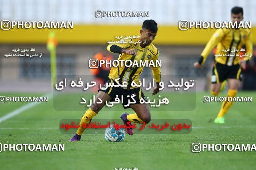 822854, Isfahan, [*parameter:4*], لیگ برتر فوتبال ایران، Persian Gulf Cup، Week 23، Second Leg، Sepahan 2 v 1 Zob Ahan Esfahan on 2017/03/05 at Naghsh-e Jahan Stadium