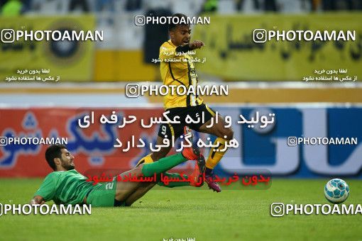 822803, Isfahan, [*parameter:4*], لیگ برتر فوتبال ایران، Persian Gulf Cup، Week 23، Second Leg، Sepahan 2 v 1 Zob Ahan Esfahan on 2017/03/05 at Naghsh-e Jahan Stadium