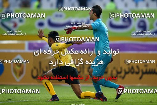 822882, Isfahan, [*parameter:4*], لیگ برتر فوتبال ایران، Persian Gulf Cup، Week 23، Second Leg، Sepahan 2 v 1 Zob Ahan Esfahan on 2017/03/05 at Naghsh-e Jahan Stadium