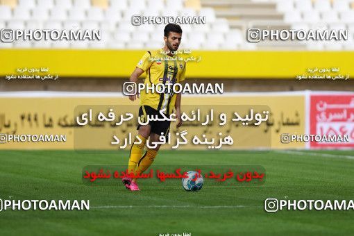 616014, Isfahan, [*parameter:4*], لیگ برتر فوتبال ایران، Persian Gulf Cup، Week 17، Second Leg، Sepahan 2 v 1 Naft Tehran on 2017/01/18 at Naghsh-e Jahan Stadium