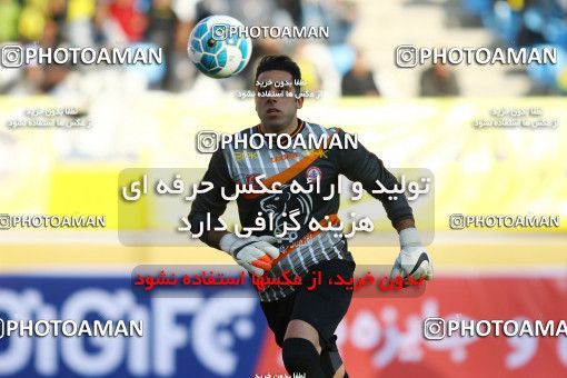 615949, Isfahan, [*parameter:4*], لیگ برتر فوتبال ایران، Persian Gulf Cup، Week 17، Second Leg، Sepahan 2 v 1 Naft Tehran on 2017/01/18 at Naghsh-e Jahan Stadium