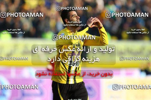 616022, Isfahan, [*parameter:4*], لیگ برتر فوتبال ایران، Persian Gulf Cup، Week 17، Second Leg، Sepahan 2 v 1 Naft Tehran on 2017/01/18 at Naghsh-e Jahan Stadium
