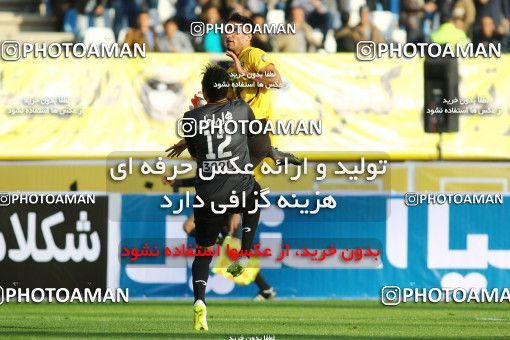 616085, Isfahan, [*parameter:4*], لیگ برتر فوتبال ایران، Persian Gulf Cup، Week 17، Second Leg، Sepahan 2 v 1 Naft Tehran on 2017/01/18 at Naghsh-e Jahan Stadium