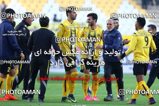 615935, Isfahan, [*parameter:4*], لیگ برتر فوتبال ایران، Persian Gulf Cup، Week 17، Second Leg، Sepahan 2 v 1 Naft Tehran on 2017/01/18 at Naghsh-e Jahan Stadium