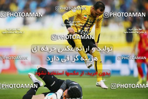 612368, Isfahan, [*parameter:4*], لیگ برتر فوتبال ایران، Persian Gulf Cup، Week 17، Second Leg، Sepahan 2 v 1 Naft Tehran on 2017/01/18 at Naghsh-e Jahan Stadium