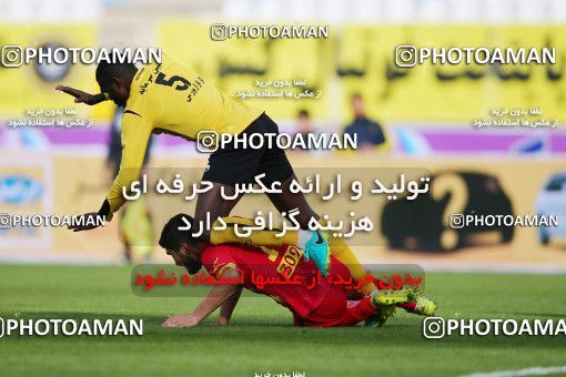 612372, Isfahan, [*parameter:4*], لیگ برتر فوتبال ایران، Persian Gulf Cup، Week 17، Second Leg، Sepahan 2 v 1 Naft Tehran on 2017/01/18 at Naghsh-e Jahan Stadium