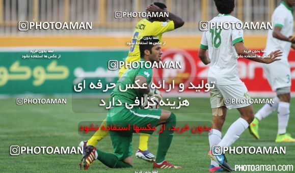 671255, Tehran, [*parameter:4*], لیگ برتر فوتبال ایران، Persian Gulf Cup، Week 11، First Leg، Naft Tehran 0 v 0 Zob Ahan Esfahan on 2014/10/02 at Takhti Stadium
