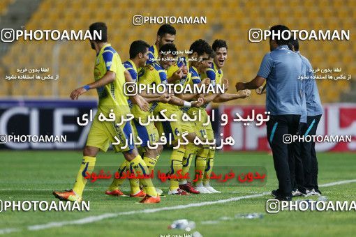 680946, Tehran, [*parameter:4*], لیگ برتر فوتبال ایران، Persian Gulf Cup، Week 6، First Leg، Naft Tehran 1 v 0 Persepolis on 2013/08/23 at Takhti Stadium