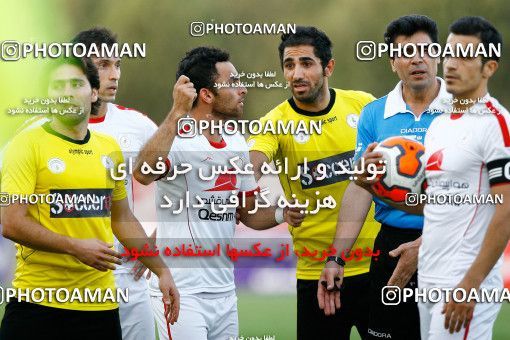 684925, Tehran, [*parameter:4*], لیگ برتر فوتبال ایران، Persian Gulf Cup، Week 9، First Leg، Rah Ahan 0 v 0 Fajr-e Sepasi Shiraz on 2013/09/13 at Ekbatan Stadium