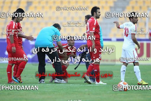 685829, Tehran, [*parameter:4*], لیگ برتر فوتبال ایران، Persian Gulf Cup، Week 12، First Leg، Rah Ahan 1 v 2 Tractor Sazi on 2013/10/03 at Ekbatan Stadium