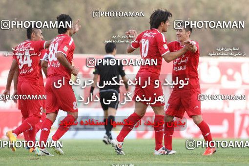 686143, Tehran, [*parameter:4*], لیگ برتر فوتبال ایران، Persian Gulf Cup، Week 12، First Leg، Rah Ahan 1 v 2 Tractor Sazi on 2013/10/03 at Ekbatan Stadium