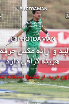 686137, Tehran, [*parameter:4*], لیگ برتر فوتبال ایران، Persian Gulf Cup، Week 12، First Leg، Rah Ahan 1 v 2 Tractor Sazi on 2013/10/03 at Ekbatan Stadium