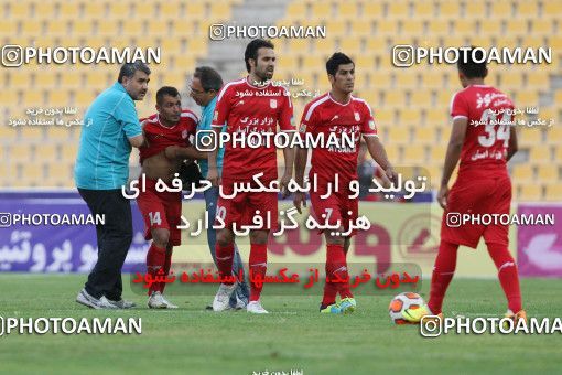 686141, Tehran, [*parameter:4*], لیگ برتر فوتبال ایران، Persian Gulf Cup، Week 12، First Leg، Rah Ahan 1 v 2 Tractor Sazi on 2013/10/03 at Ekbatan Stadium
