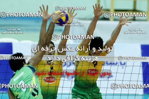 760027,  مسابقات والیبال قهرمانی باشگاه‌های آسیا 2013، ، تهران، مرحله گروهی، 1392/02/04، سالن دوازده هزار نفری ورزشگاه آزادی، کاله ۳ -  ۰ 