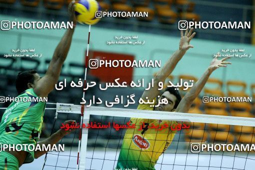 760024,  مسابقات والیبال قهرمانی باشگاه‌های آسیا 2013، ، تهران، مرحله گروهی، 1392/02/04، سالن دوازده هزار نفری ورزشگاه آزادی، کاله ۳ -  ۰ 