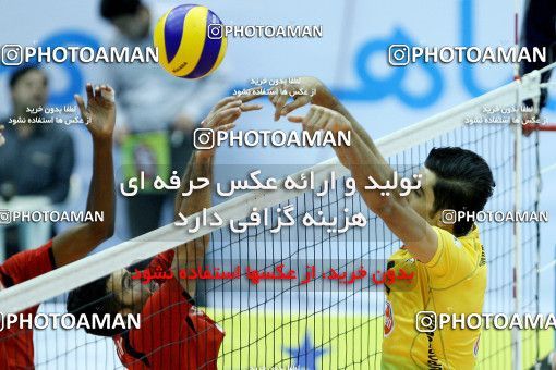 760964, فینال  مسابقات والیبال قهرمانی باشگاه‌های آسیا 2013، ، تهران، سالن دوازده هزار نفری ورزشگاه آزادی، 1392/02/09، کاله ۳ -   ۰