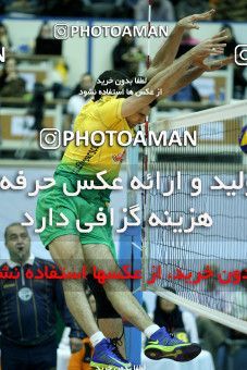760958, فینال  مسابقات والیبال قهرمانی باشگاه‌های آسیا 2013، ، تهران، سالن دوازده هزار نفری ورزشگاه آزادی، 1392/02/09، کاله ۳ -   ۰