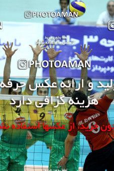 760946, فینال  مسابقات والیبال قهرمانی باشگاه‌های آسیا 2013، ، تهران، سالن دوازده هزار نفری ورزشگاه آزادی، 1392/02/09، کاله ۳ -   ۰