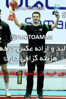 760995, فینال  مسابقات والیبال قهرمانی باشگاه‌های آسیا 2013، ، تهران، سالن دوازده هزار نفری ورزشگاه آزادی، 1392/02/09، کاله ۳ -   ۰