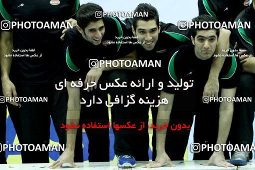 760981, فینال  مسابقات والیبال قهرمانی باشگاه‌های آسیا 2013، ، تهران، سالن دوازده هزار نفری ورزشگاه آزادی، 1392/02/09، کاله ۳ -   ۰