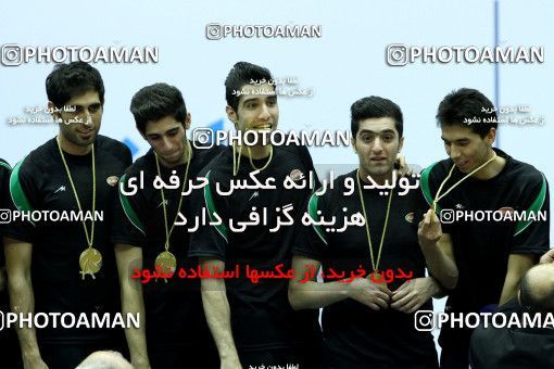 760928, فینال  مسابقات والیبال قهرمانی باشگاه‌های آسیا 2013، ، تهران، سالن دوازده هزار نفری ورزشگاه آزادی، 1392/02/09، کاله ۳ -   ۰