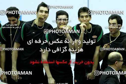 760929, فینال  مسابقات والیبال قهرمانی باشگاه‌های آسیا 2013، ، تهران، سالن دوازده هزار نفری ورزشگاه آزادی، 1392/02/09، کاله ۳ -   ۰