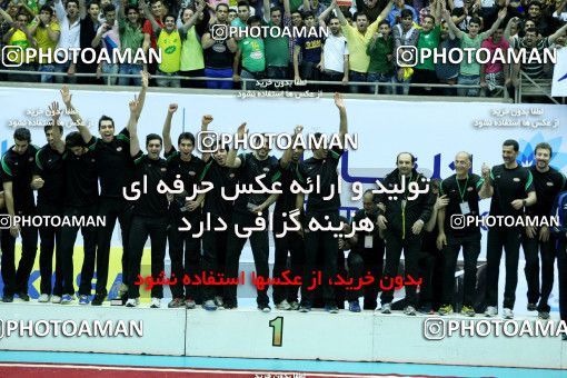 760947, فینال  مسابقات والیبال قهرمانی باشگاه‌های آسیا 2013، ، تهران، سالن دوازده هزار نفری ورزشگاه آزادی، 1392/02/09، کاله ۳ -   ۰